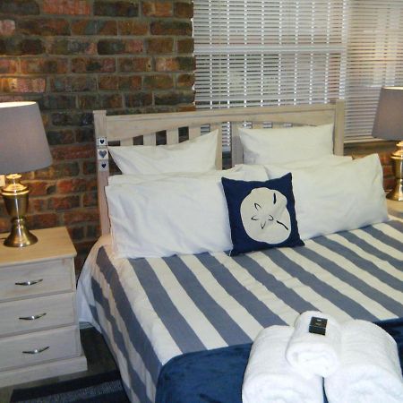 Sea Way Selfcatering Accommodation Беттіс-Бей Екстер'єр фото